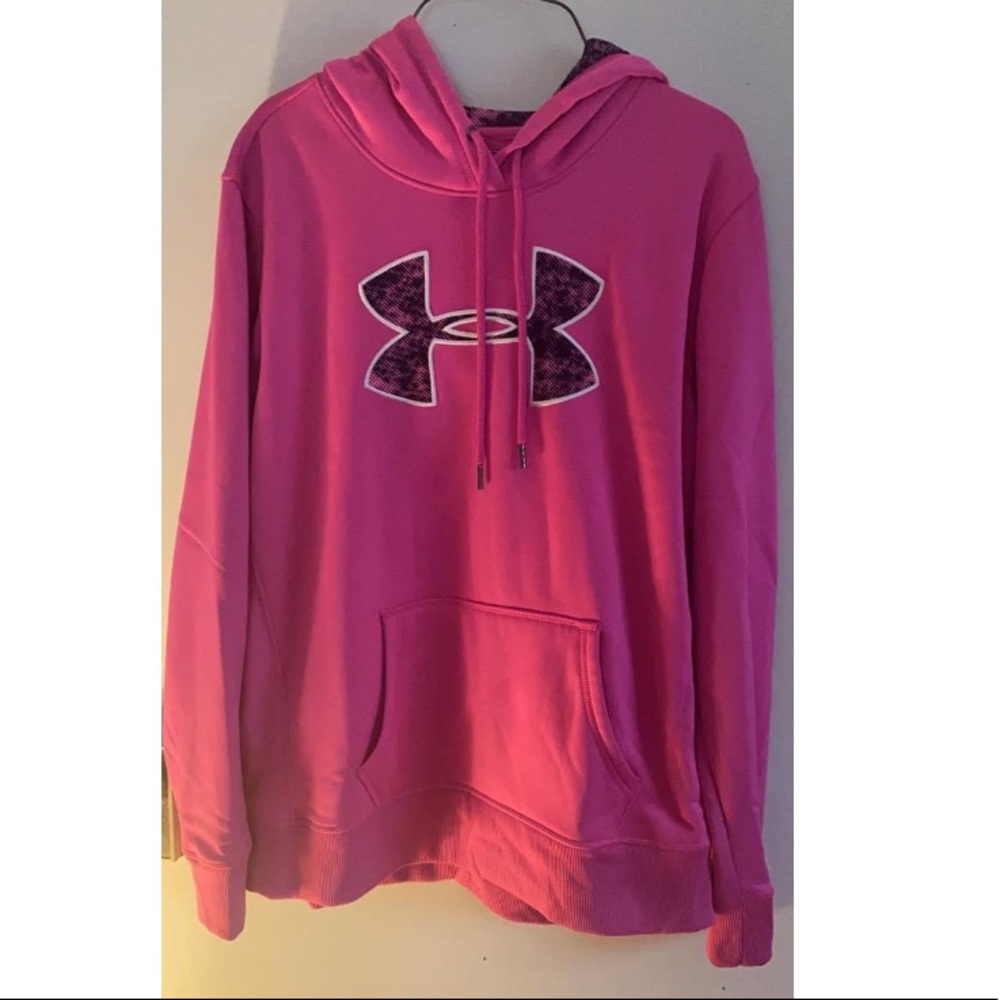 Large Women’s underarmor hoodie